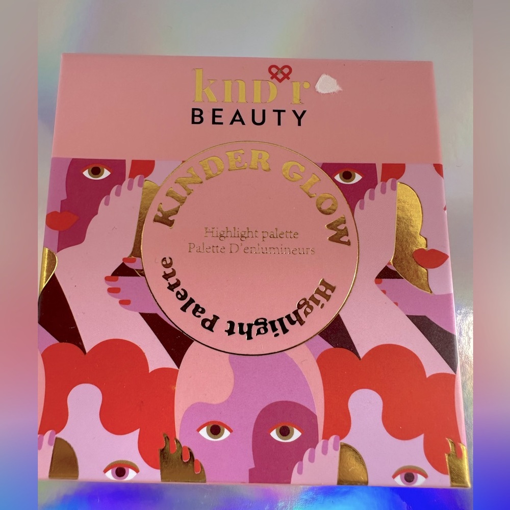 Kndr Beauty Kinder Glow Highlight Palette